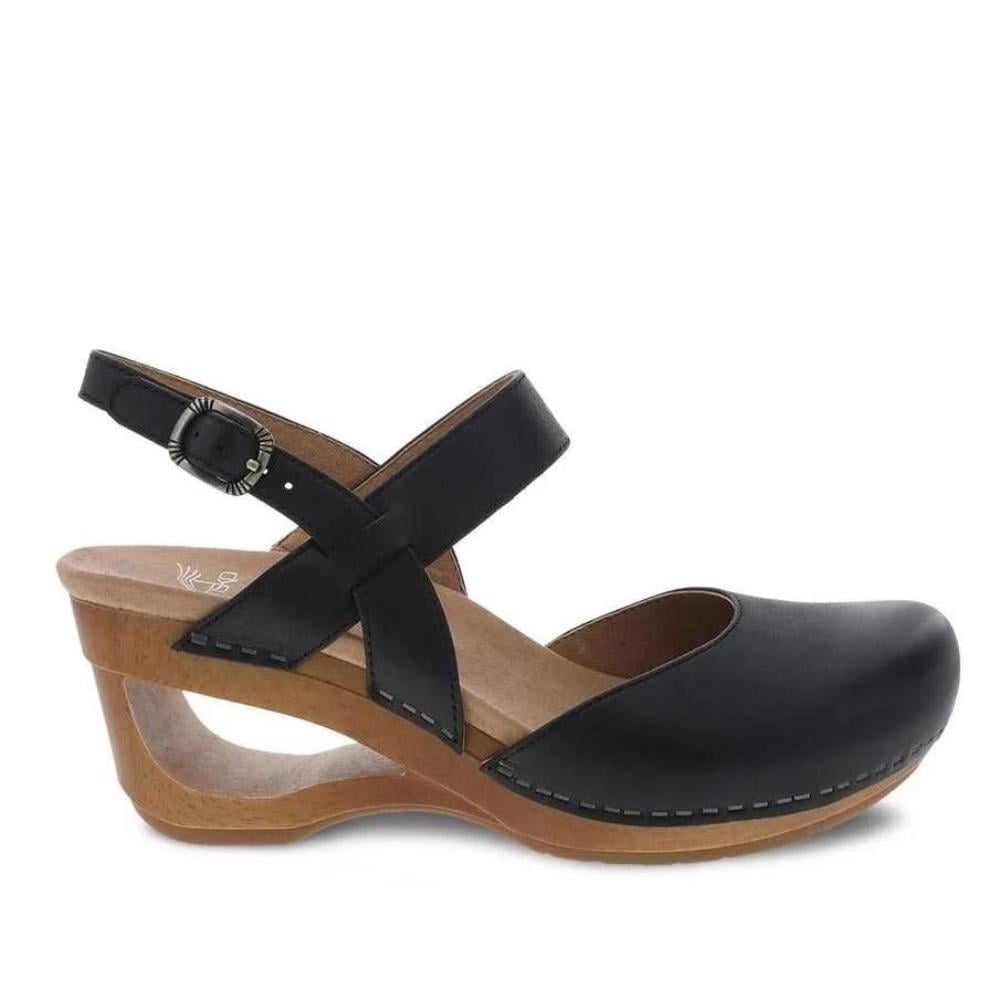 dansko closed toe sandals