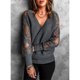 thumbnail image 2 of Suéter con cuello en V para mujer Diseño cruzado Costuras de encaje Camisa superior de punto de manga larga Suéter suelto para otoño invierno Gris M, 2 of 7