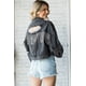 thumbnail image 3 of Chaqueta vaquera con agujeros para mujer, abrigo con empalme de diamantes de imitación y borlas, ropa de calle de manga larga, Tops cortos de moda coreana para primavera y otoño 2023 Cl, 3 of 5