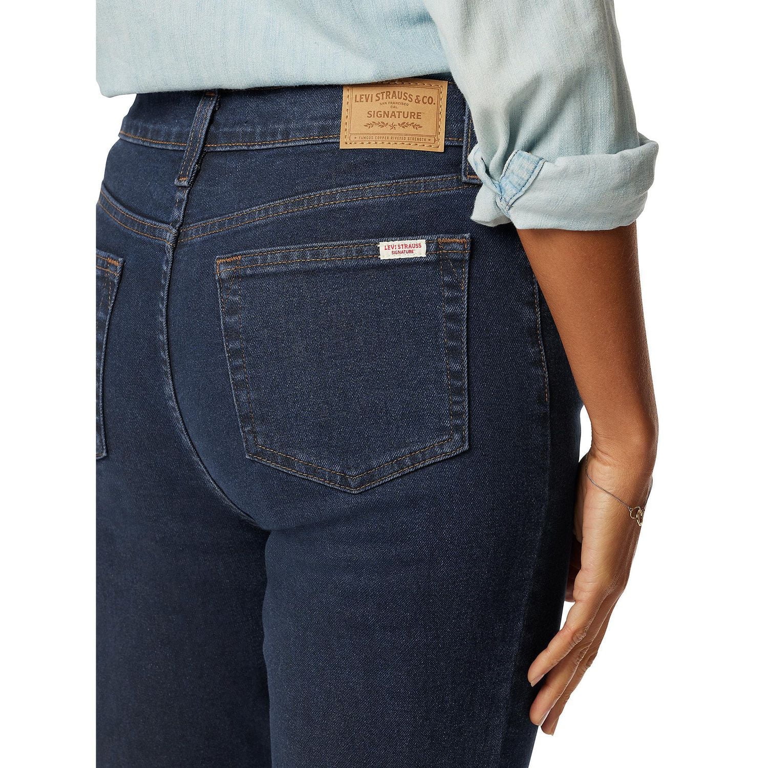 Levi Strauss SignatureMC Jean étroit original d’époque pour femme Tailles offertes : 2 – 18