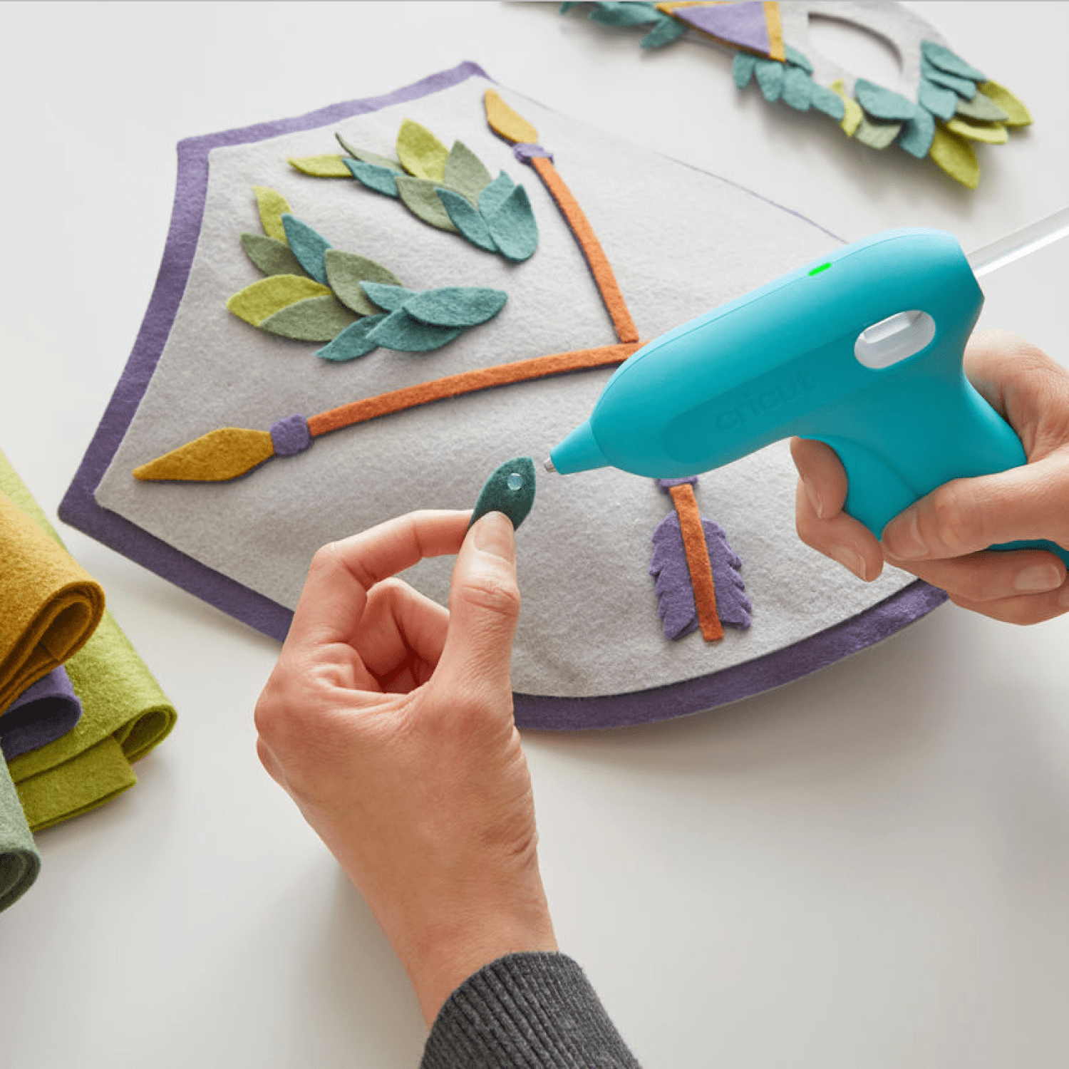 Cricut Glue Gun Essentials Bundle with Craft Cutting Mat + Trimmer + Mini Glue Sticks + TrueControl Weeding Tool Set + 5PC Tool Set