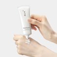 Sulwhasoo UV Daily Cream Hydrates, Protects from UV Rays, No White
