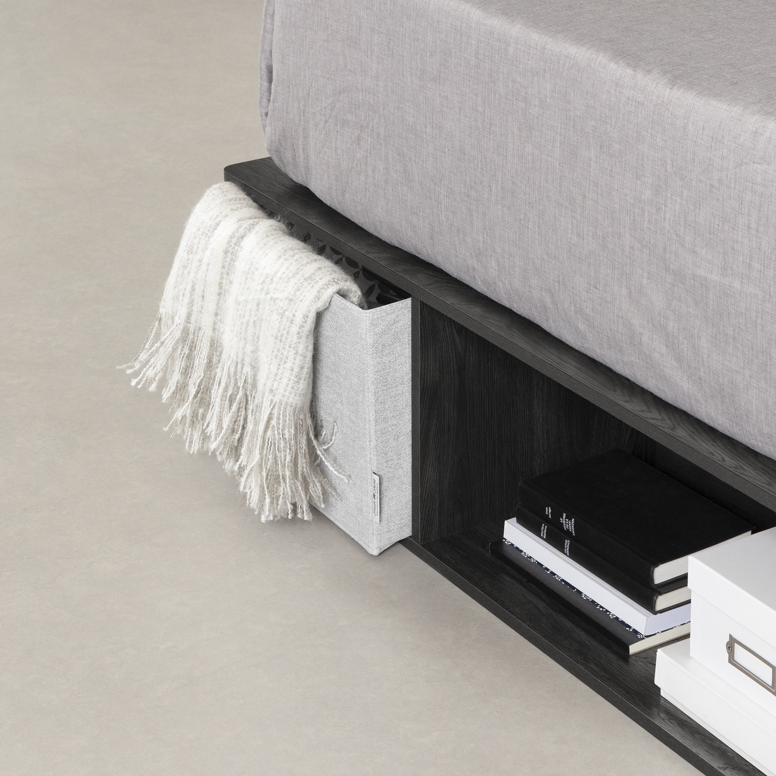Flexible storage 2024 platform bed