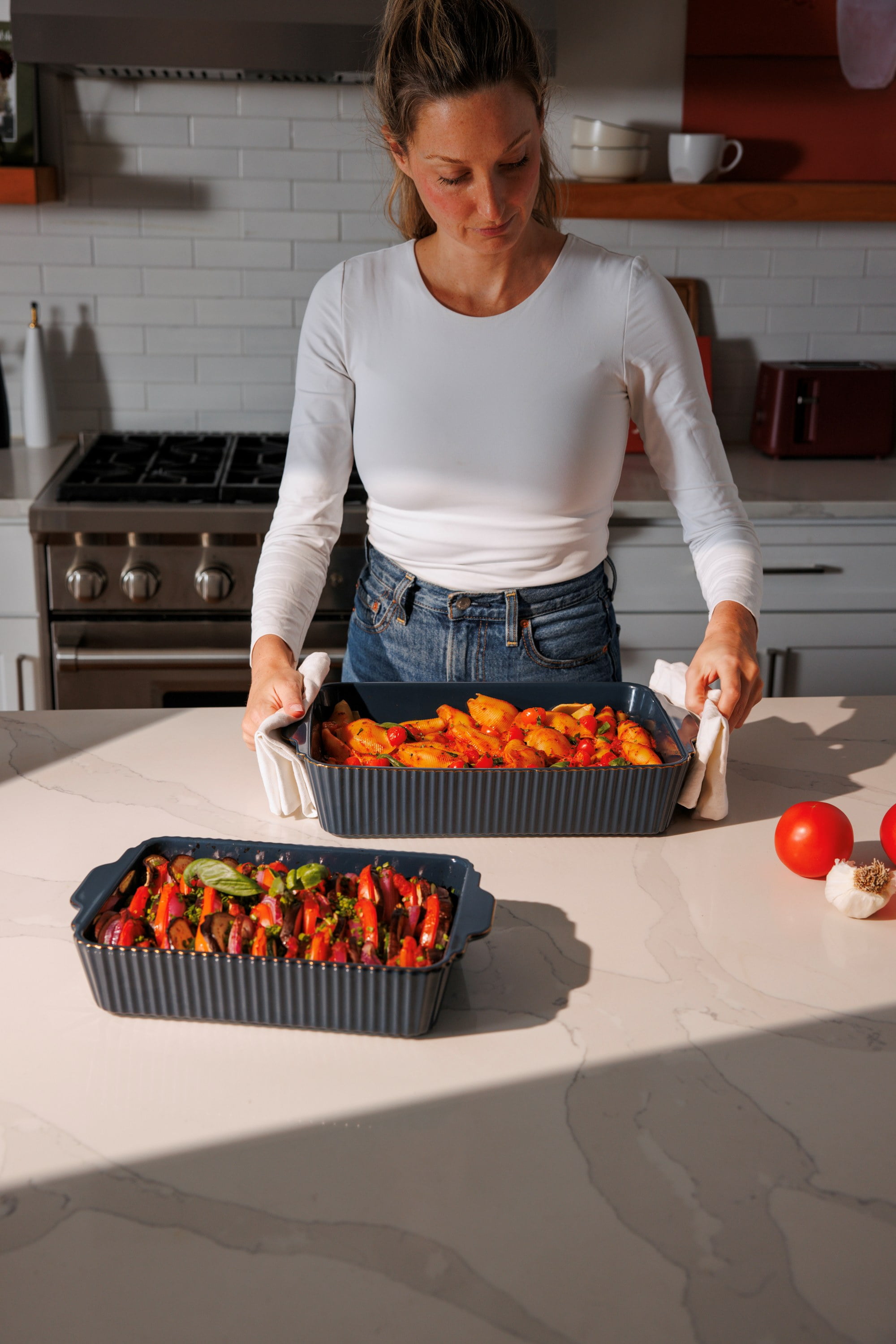Thyme & Table 4-Piece Stoneware Bakeware Set, Includes Lids, 9"x13" , 7"x10" Bakers With Lids , Atlantic Blue Ribbed