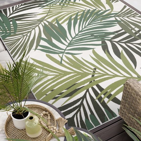 Stunning Transitional 8' x 10' Cream and Green Polypropylene Outdoor Area Rug