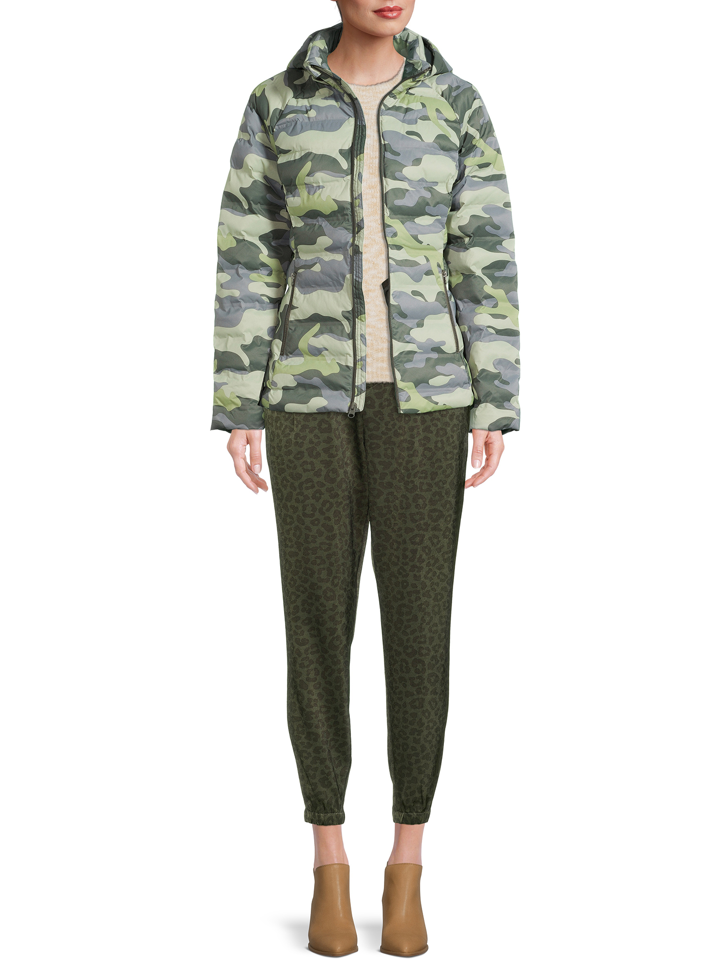 Time and Tru Women's and Plus Packable Stretch Zip Up Puffer Jacket