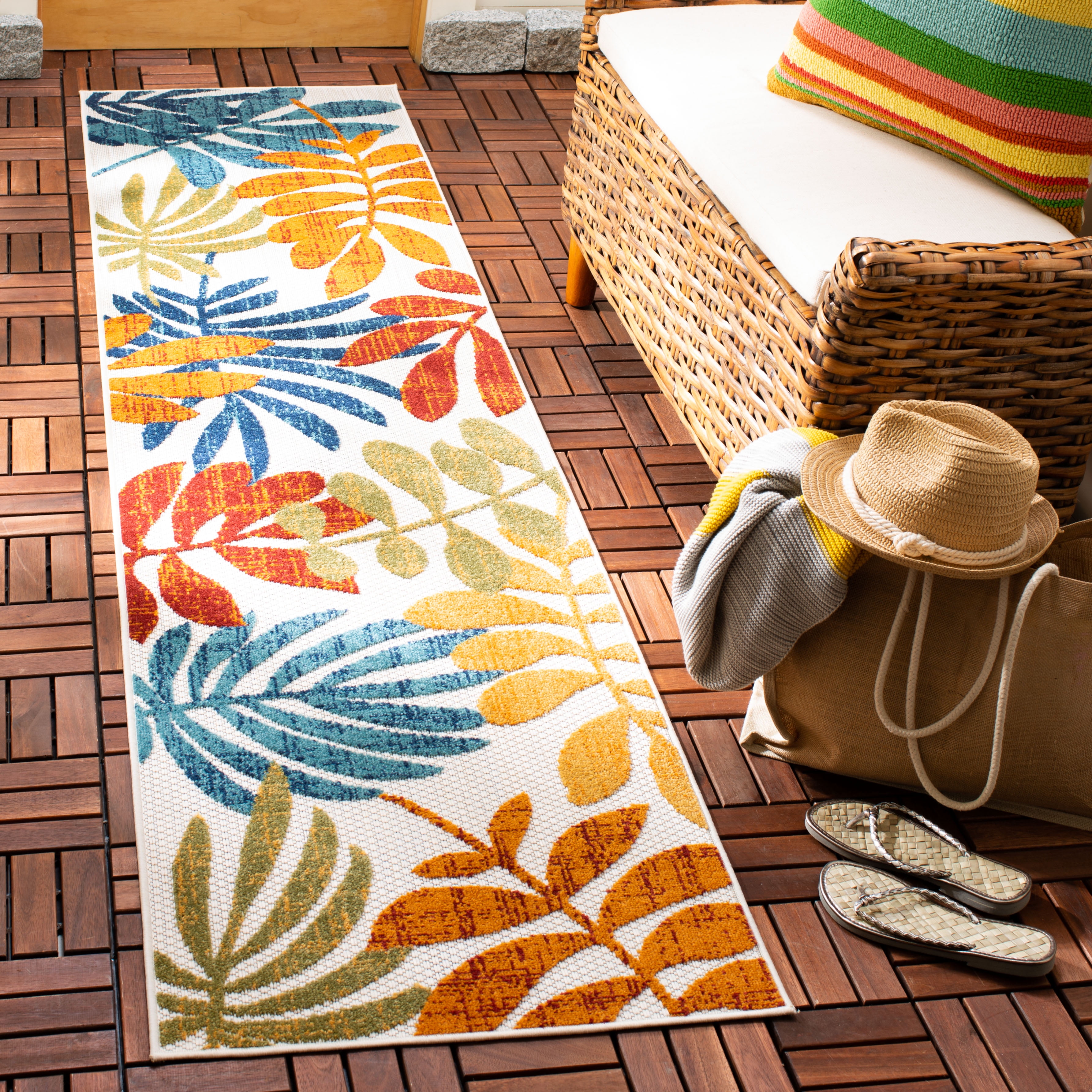 SAFAVIEH Cabana Elouise Botanical Indoor/Outdoor Runner Rug, Creme/Red, 2' x 8'