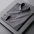 thumbnail image 5 of Camisas para hombre Camisa de rayas para hombre negra Venta de ropa popular coreana Cosas baratas con estilo coreano Asia Xxl Botones I, 5 of 5