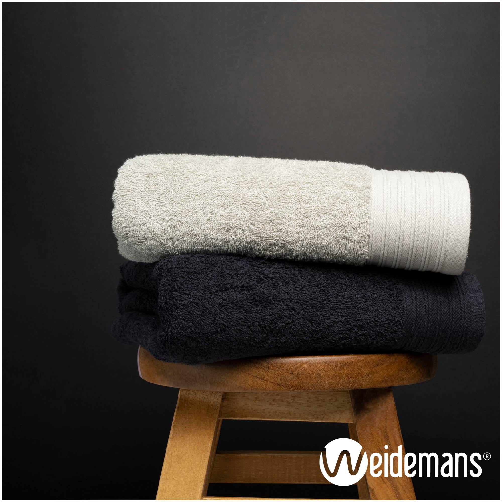 Weidemans 100% Cotton Bath Towels | Eco-Friendly Exclusive Bathsheet towels Set of 2 (Size: 35" X 70")|Ultra Soft and Highly Absorbent Bath Towel Set Gym, Hotel, Travel Camp, Pool Spa |Black & Silver