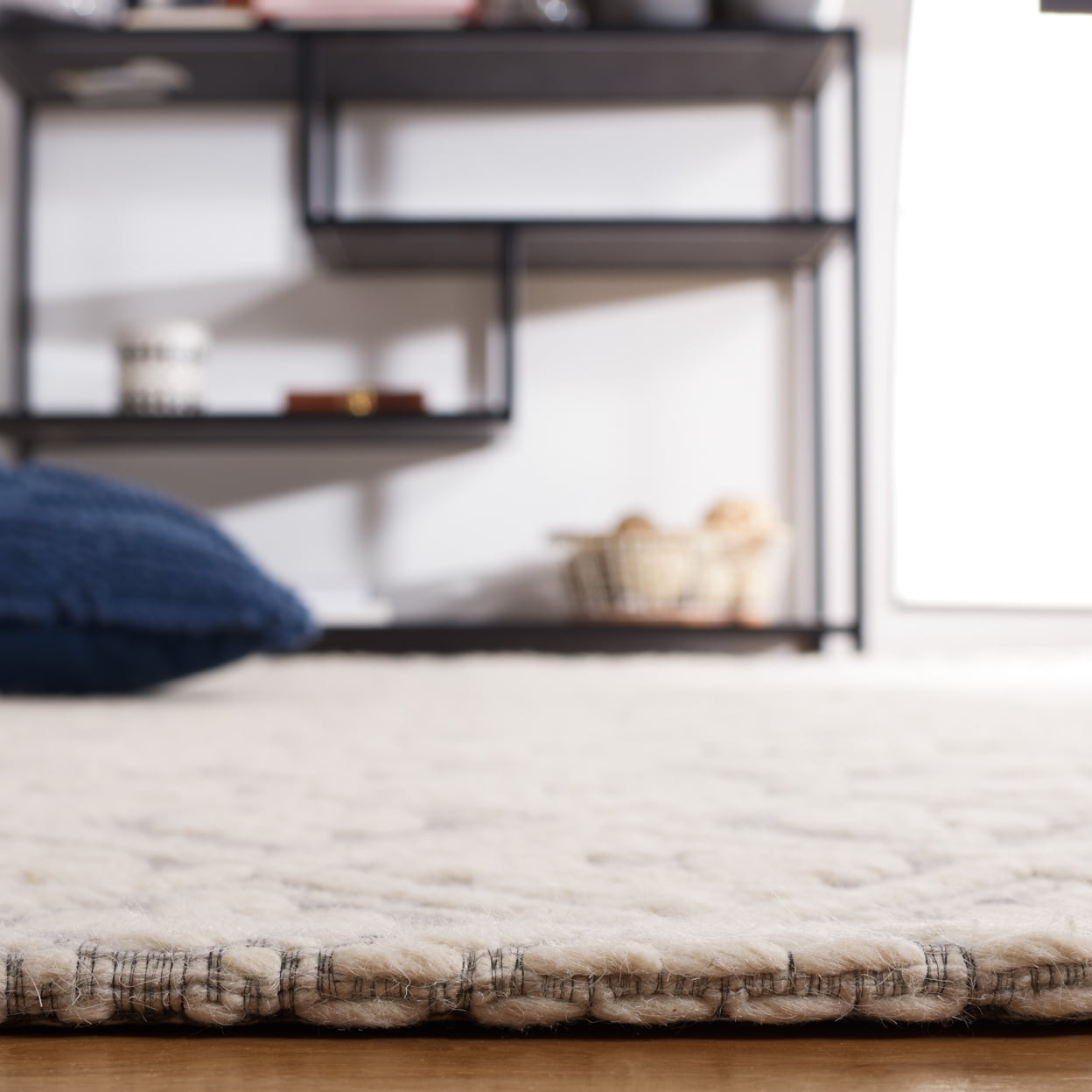 SAFAVIEH Marbella Rosario Geometric Area Rug, Grey/Ivory, 3' x 5'