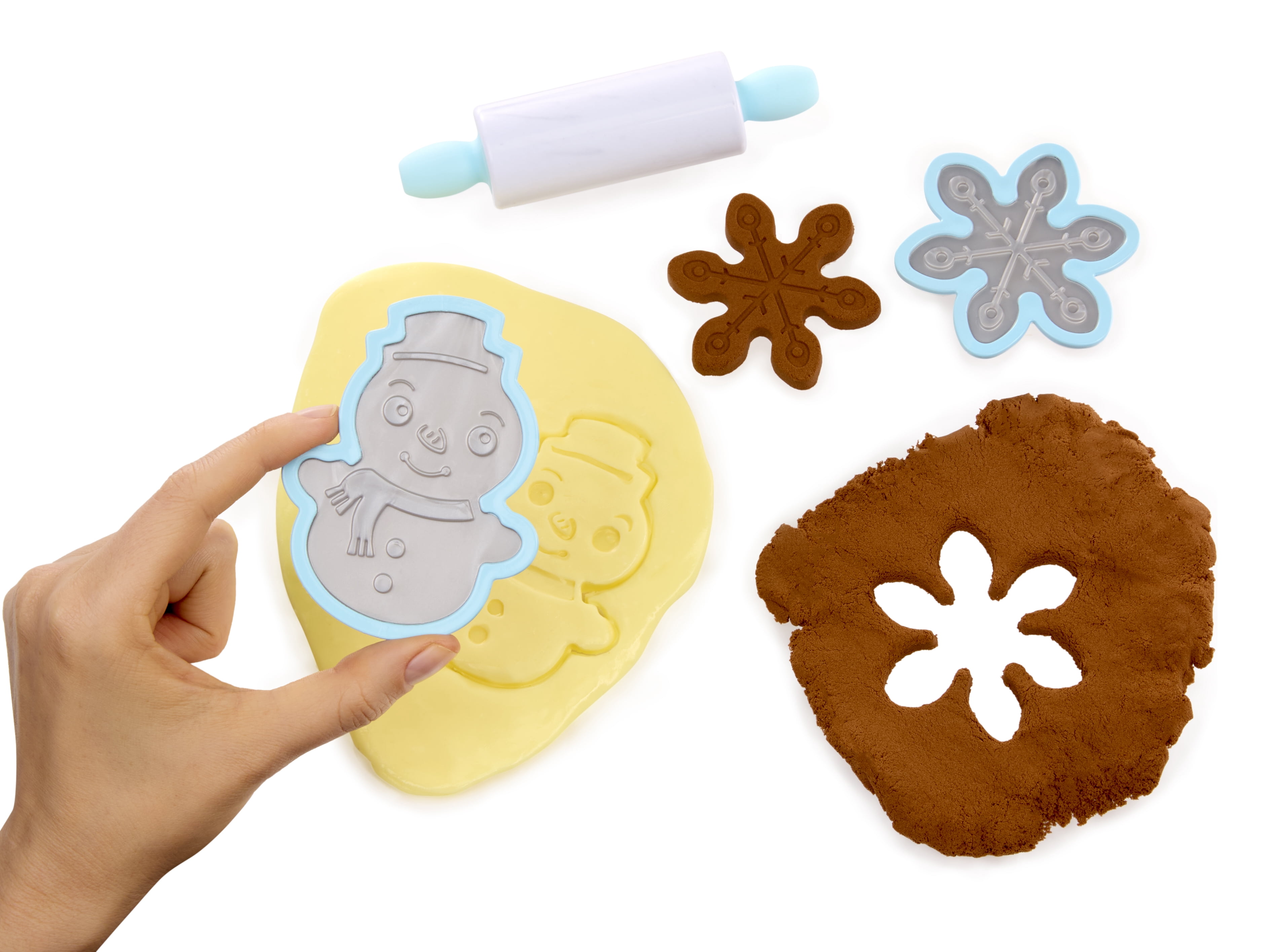 Little Tikes Creative Chefs Holiday Cookies Kit, with Make-It Mix Play Sand, Ages 3+