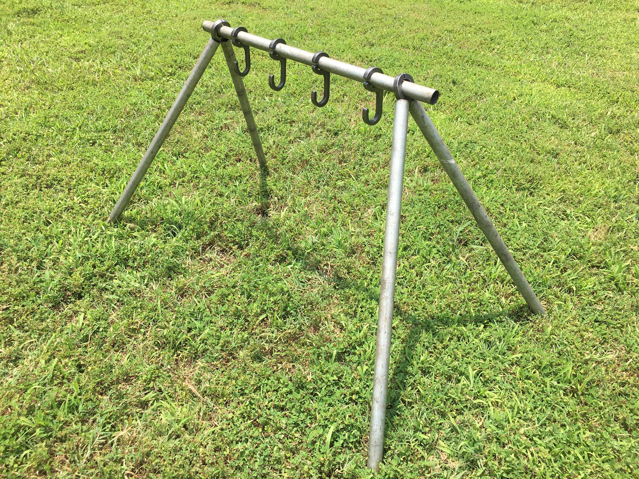 Magnum Target 3/8" AR500 Steel Shooting Target Hanger Range Hooks for 3/4" EMT Conduit - 4pc - CH4AR500