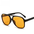 thumbnail image 4 of Gafas de sol retro de moda europea y americana Gafas de sol polarizadas para hombres y mujeres para gafas de sol de exportación, 4 of 5