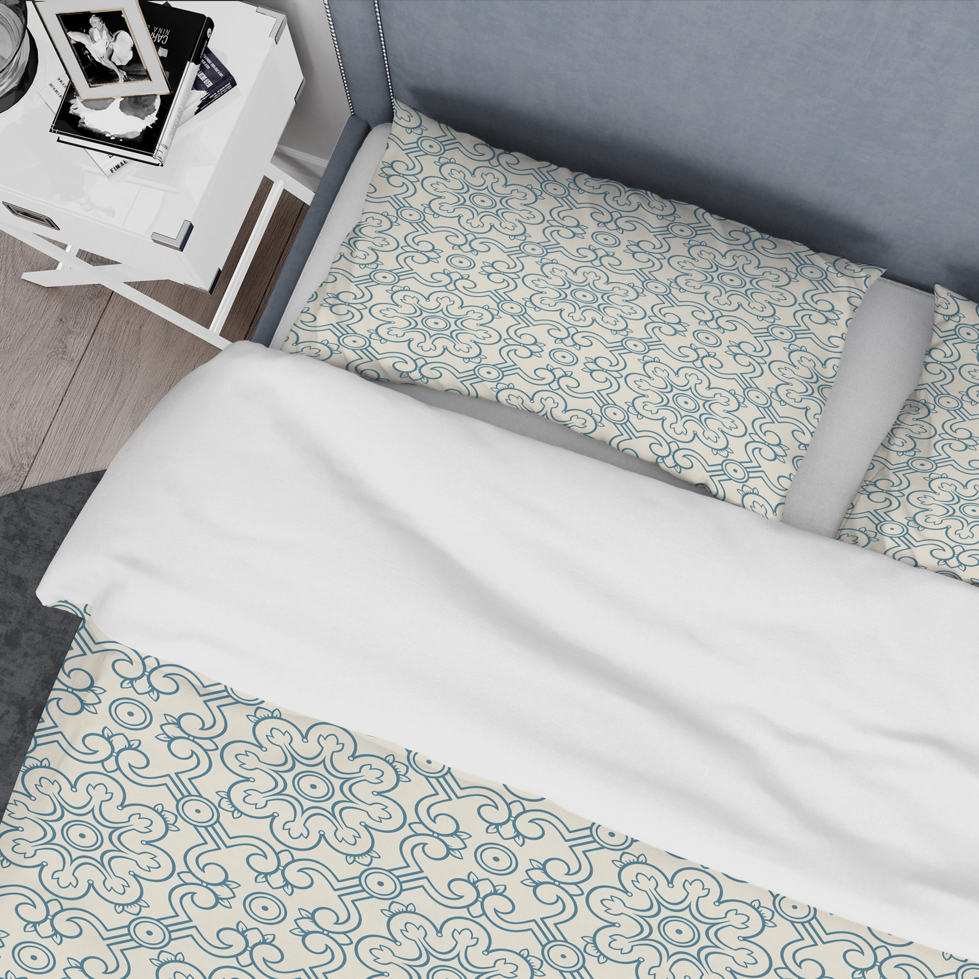 Designart 'Floral Retro Pattern IV' Mid-Century Modern Duvet Cover Set