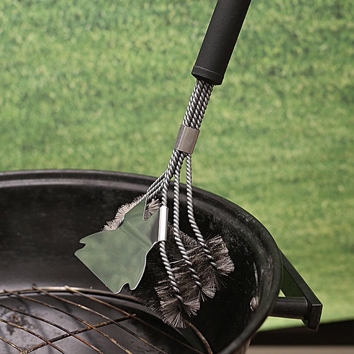Long Handle BBQ Grill Cleaning Brush, Stainless Steel Wire Brush with Scraper Blade for Grill Grate, Barbecue Net, Oven Rack – Heavy Duty Outdoor Tool