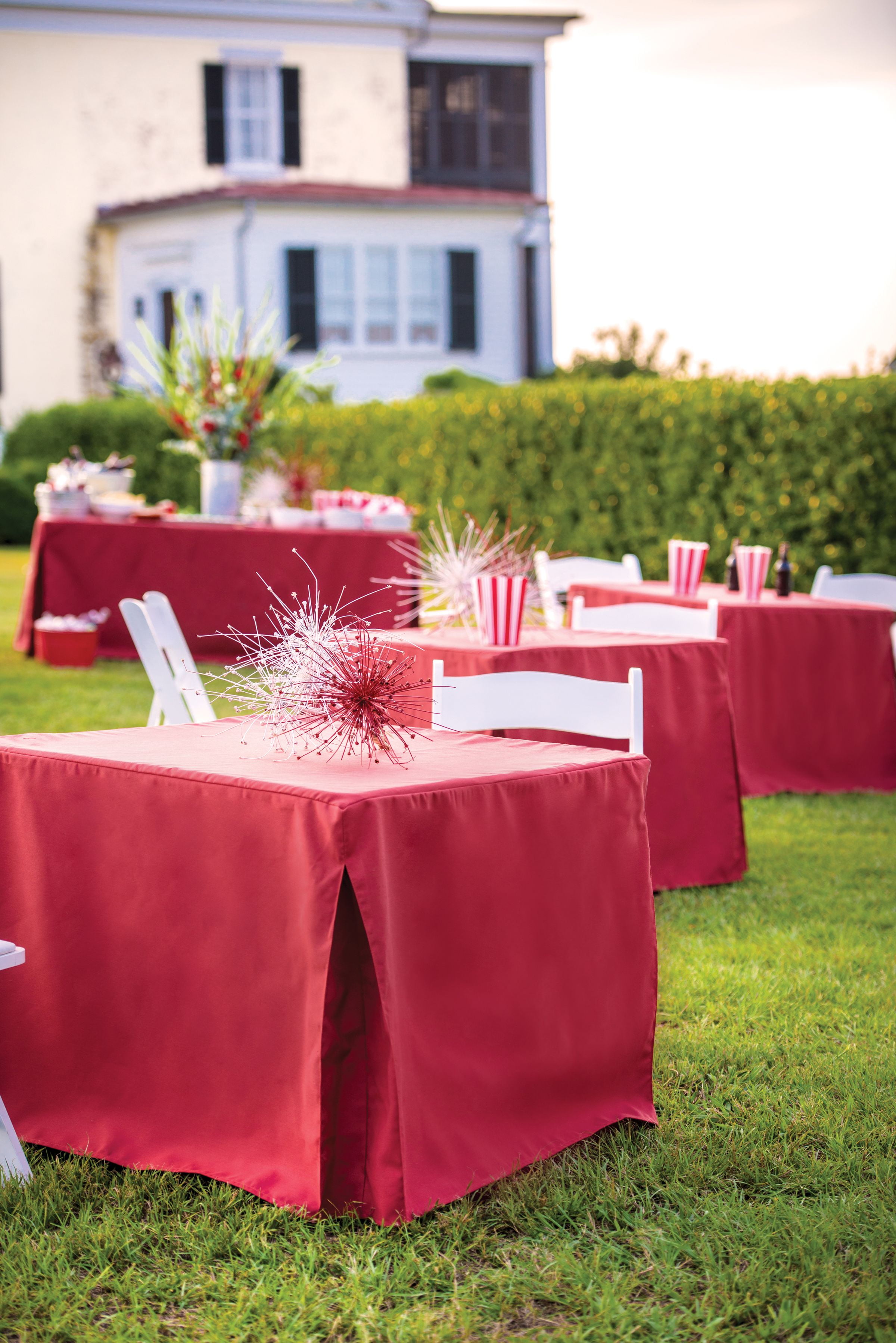 Tablevogue 72" x 72" Fitted Tablecoth Cover, Multiple Colors and Sizes Available