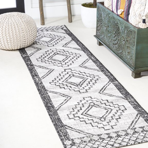 JONATHAN Y SANTA MONICA 2 x 8 Runner Rug, Marokko Diamond Tribal Medallion - Ivory/Black, SMB127E-28