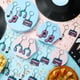 thumbnail image 4 of Llavero Fumete Favoritos de Fiesta Musical 128 Piezas para Niños y Adultos, 4 of 7