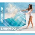 thumbnail image 3 of Manta de playa Hiwoss de gran tamaño, 241 x 203 cm, impermeable y resistente a la arena, 3 of 7