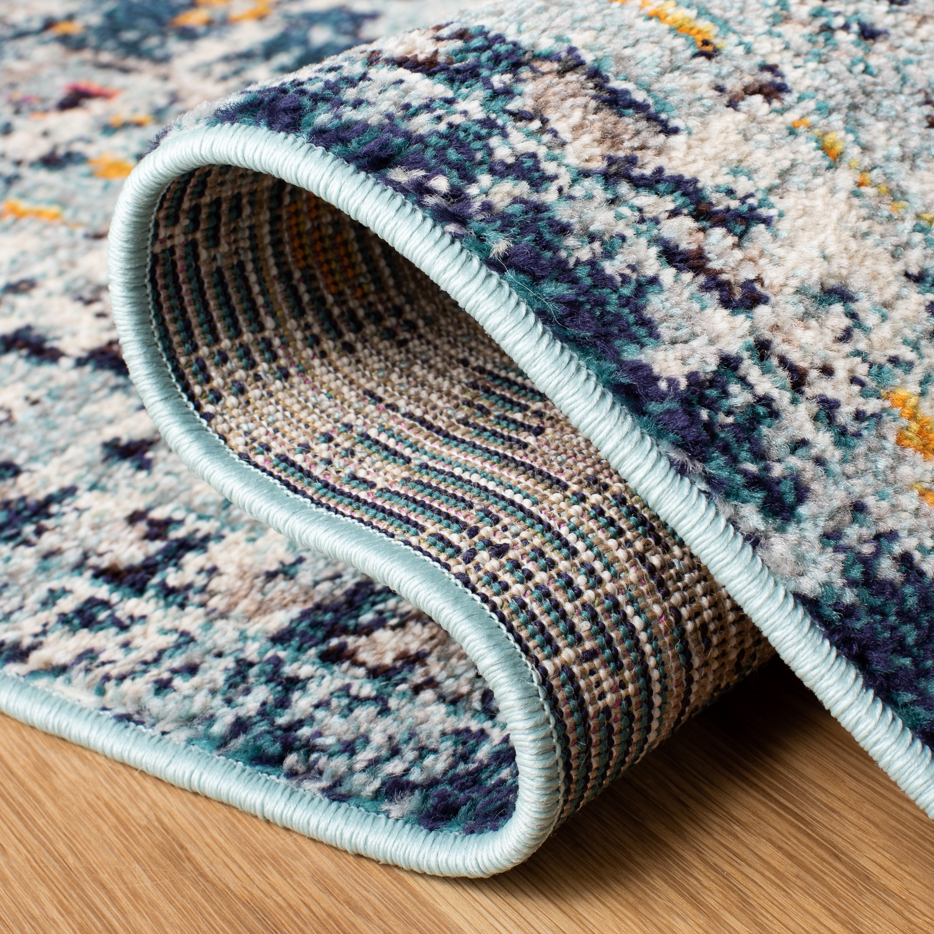 SAFAVIEH Madison Trenton Vintage Traditional Area Rug, Dark Blue/Light Blue, 6' x 9'