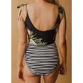 thumbnail image 3 of Maillot de Bain à Manches Courtes à Manches Courtes et à Imprimé Floral pour Femmes, 3 of 6
