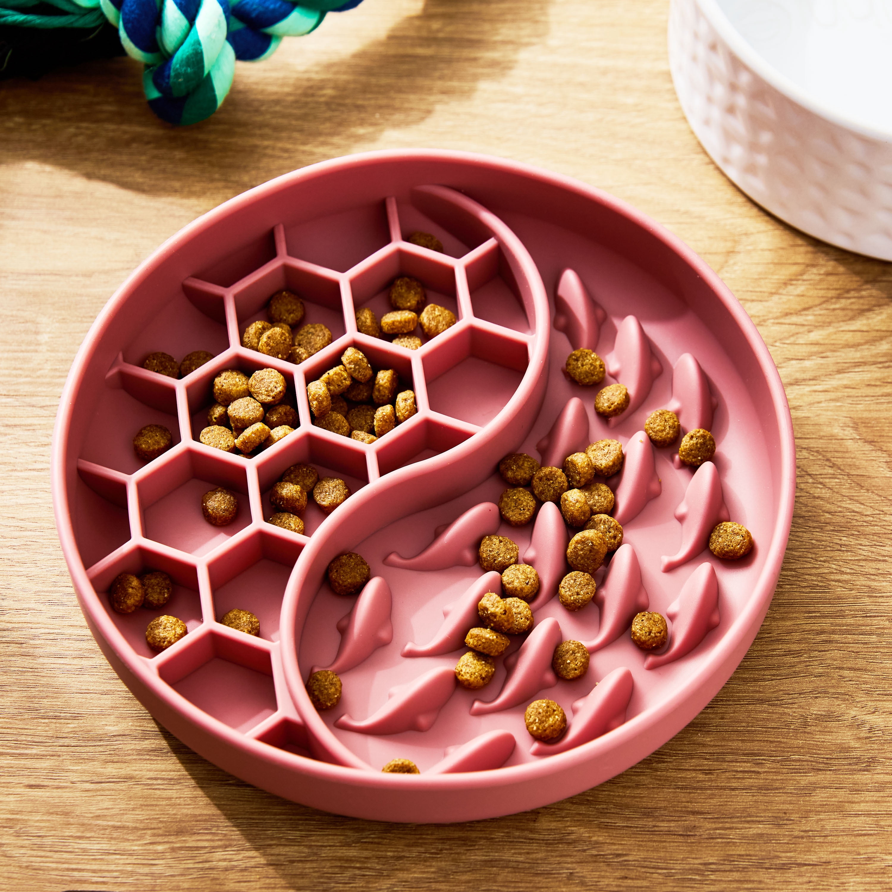 Vibrant Life Silicone Slow Feeder Bowl for Pets, Rose Fish