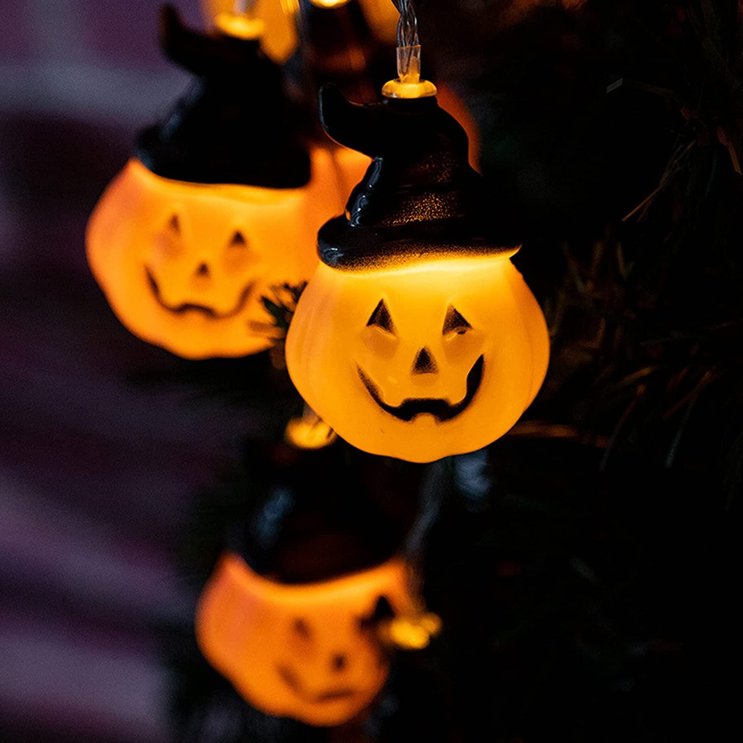 Guirlande Lumineuse Halloween 30 Citrouilles LED - 4,5 Mètres - Piles - Modes Fixe Et Clignotant - Intérieur/extérieur