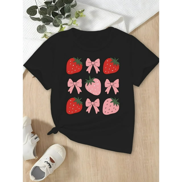 Camiseta elástica y cómoda con estampado de lazo de fresa para niña: top informal y transpirable de verano con cuello redondo.