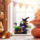 thumbnail image 3 of Decoración de madera con forma de calavera y calabaza para mesa de Halloween, 3 of 8