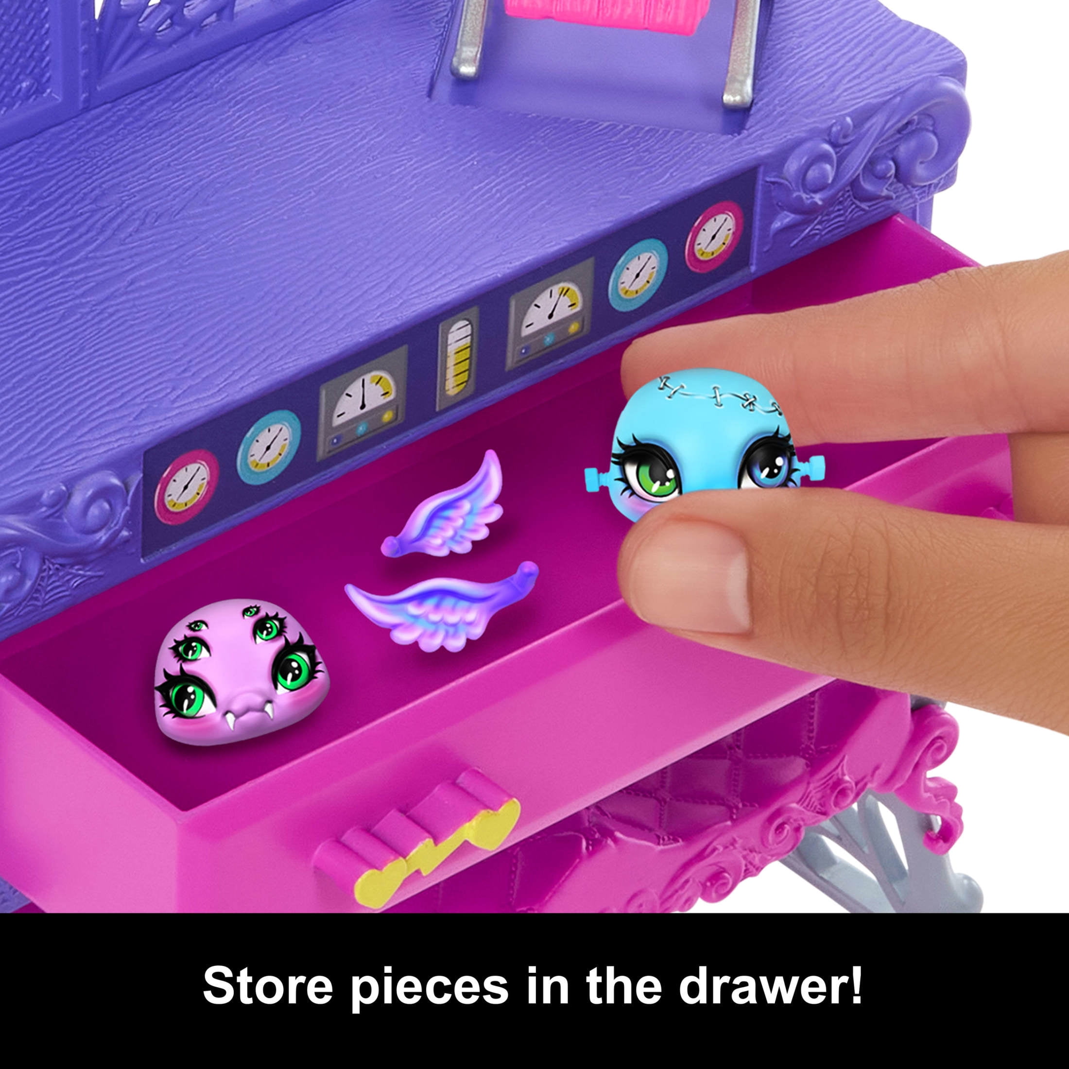 Monster High Frankie Stein Make-A-Monster Pet Doll Playset, 30+ Accessories for Countless Pet Combos