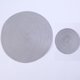 thumbnail image 1 of Tapete de Mesa Redondo, Individual Trenzado con Aislamiento Térmico, Tejido Antideslizante, 32 cm de Diámetro para Mesas de Comedor, Cocina, Uso en Cafeterías, 1 of 2