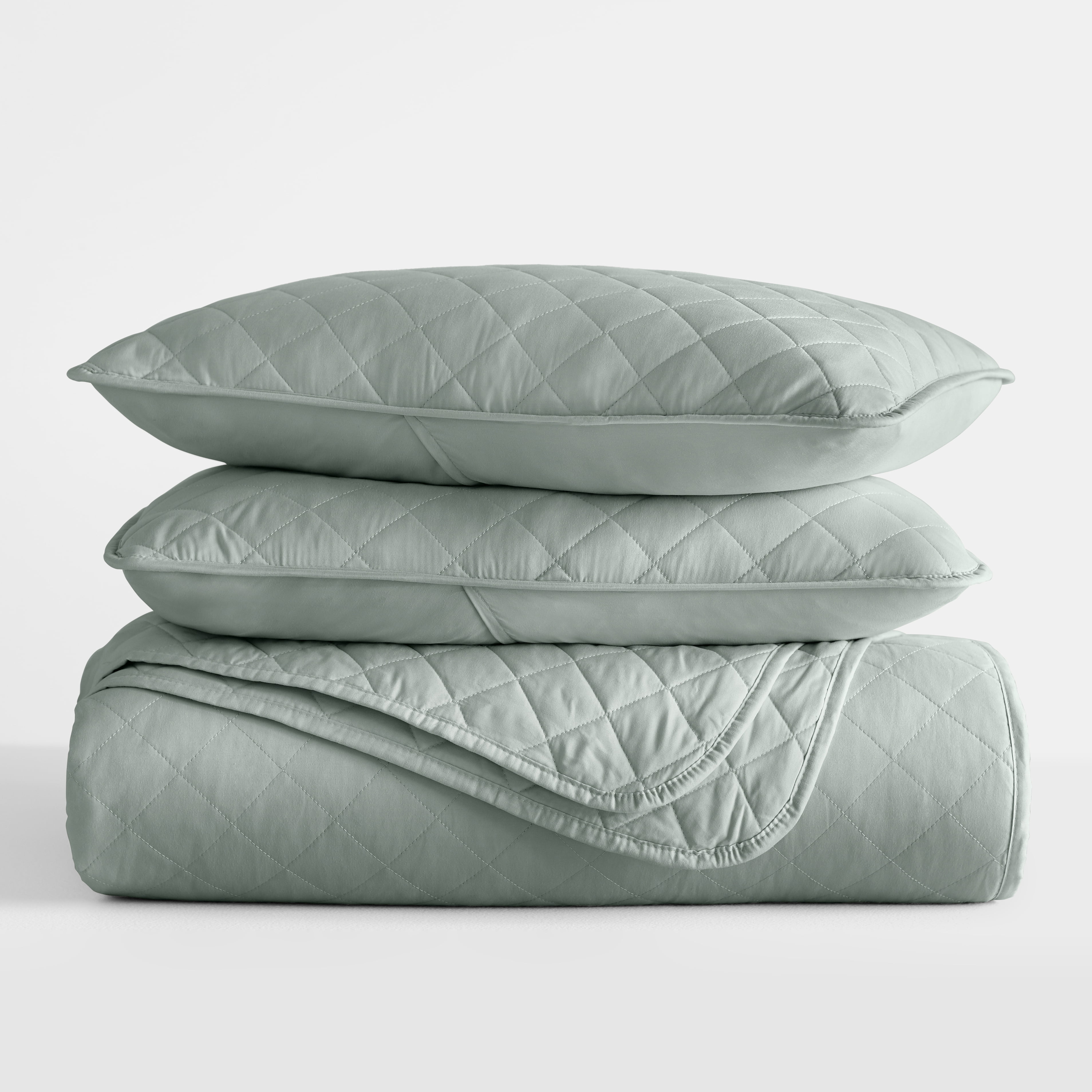Noble Linens 3-Piece Eucalyptus Diamond Quilt Set, Full/Queen