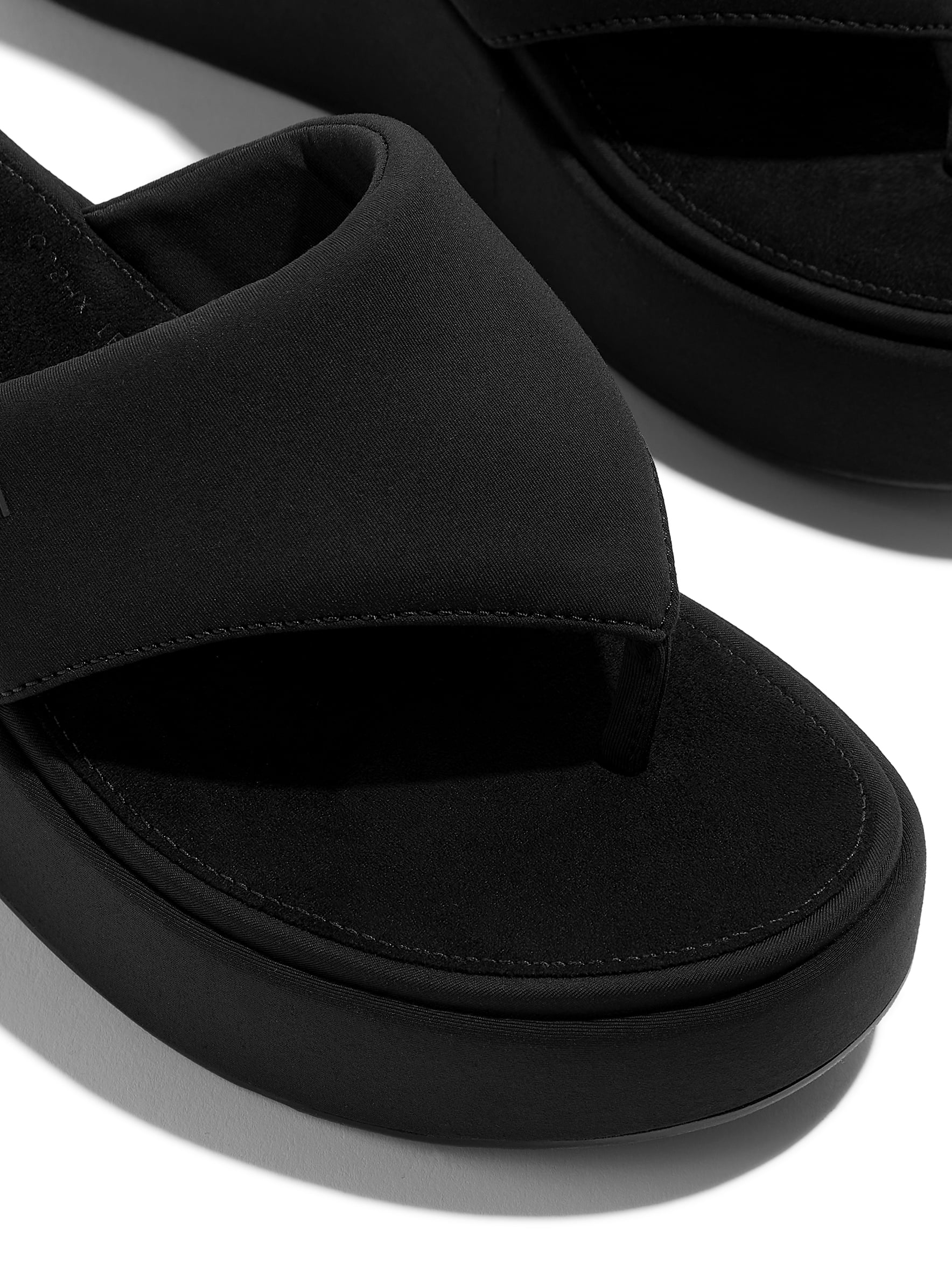 Fitflop Women's Platfforms Wedge Toe-Post Thong Sandals