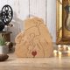 thumbnail image 4 of Adorno de oso de madera personalizado XINYU escultura de oso con 2 a 8 nombres de familia, 4 of 7