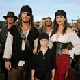 thumbnail image 7 of Alaiyaky 7 Pcs Pirate Accessories Set, Adult Captain Costume, Pirate Headscarf, Earrings,Ring,Eye Patch,Necklace,Bracelet,Hip Scarf for Halloween Cosplay Party, 7 of 7
