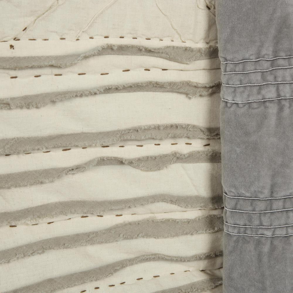 Rizzy Home 90" x 92" Quilt