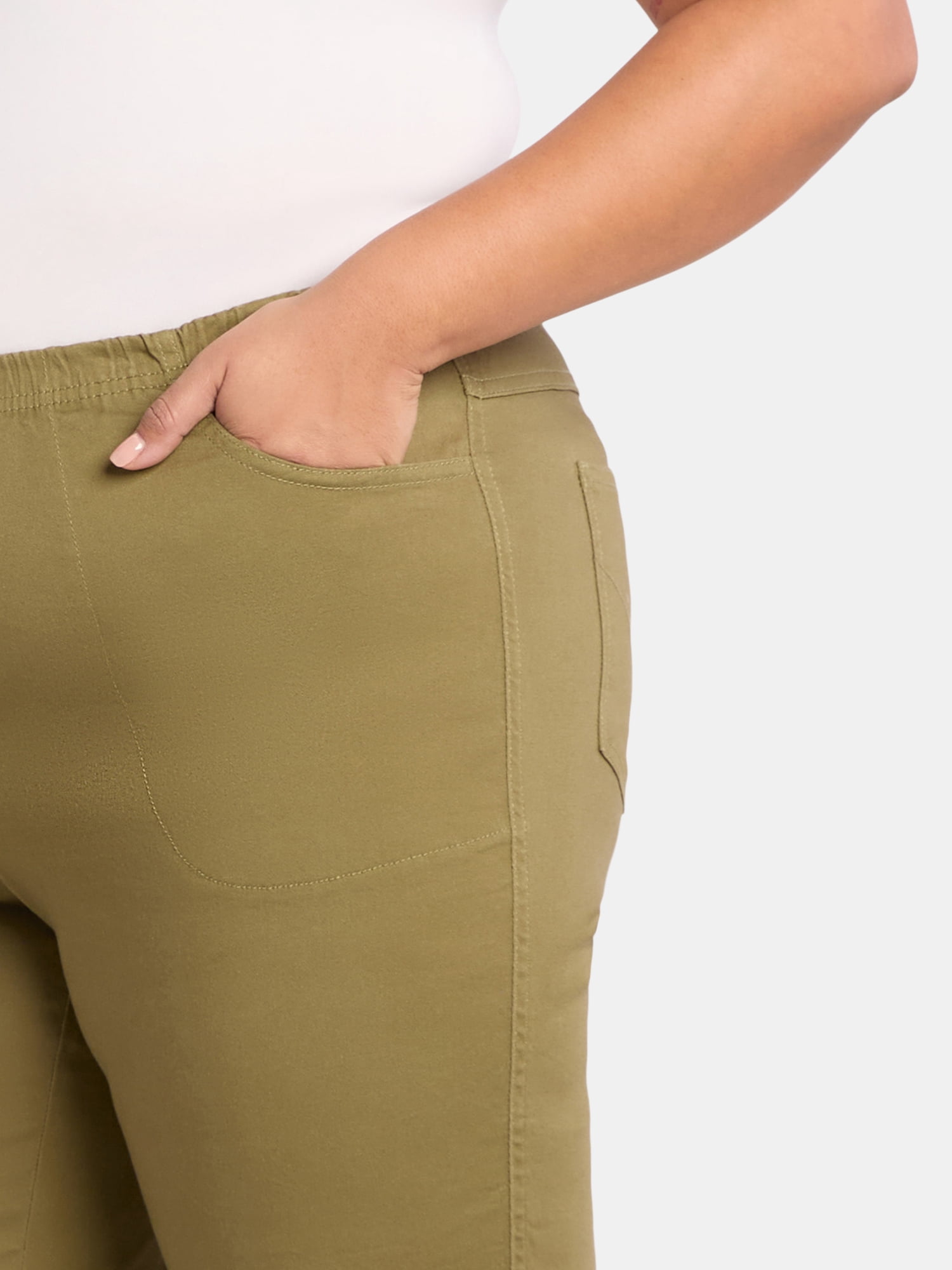 JMS Just My Size by Hanes Women's Plus Pull On Stretch Bermuda Shorts, 11" Inseam, Sizes 0X-4X