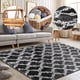 thumbnail image 4 of Tapete Decorativo Afelpado Antideslizante De 2x1.5 Para Decoracion De Interiores Cómodo Suave Sala Gris Con Grecas Genérica Tapete de peluche Grecas, 4 of 7