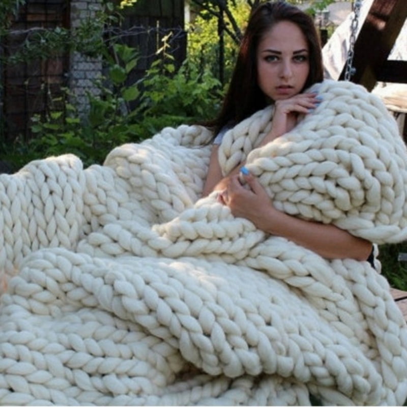 JEFFENLY Giant Bulky Big Yarn Extreme Arm Knitting Kit Chunky Knit Blanket  Very Thick Gigantic Yarn Massive Knitted Loop 