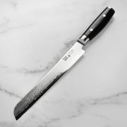 Yaxell Ran Plus 9 Bread Knife