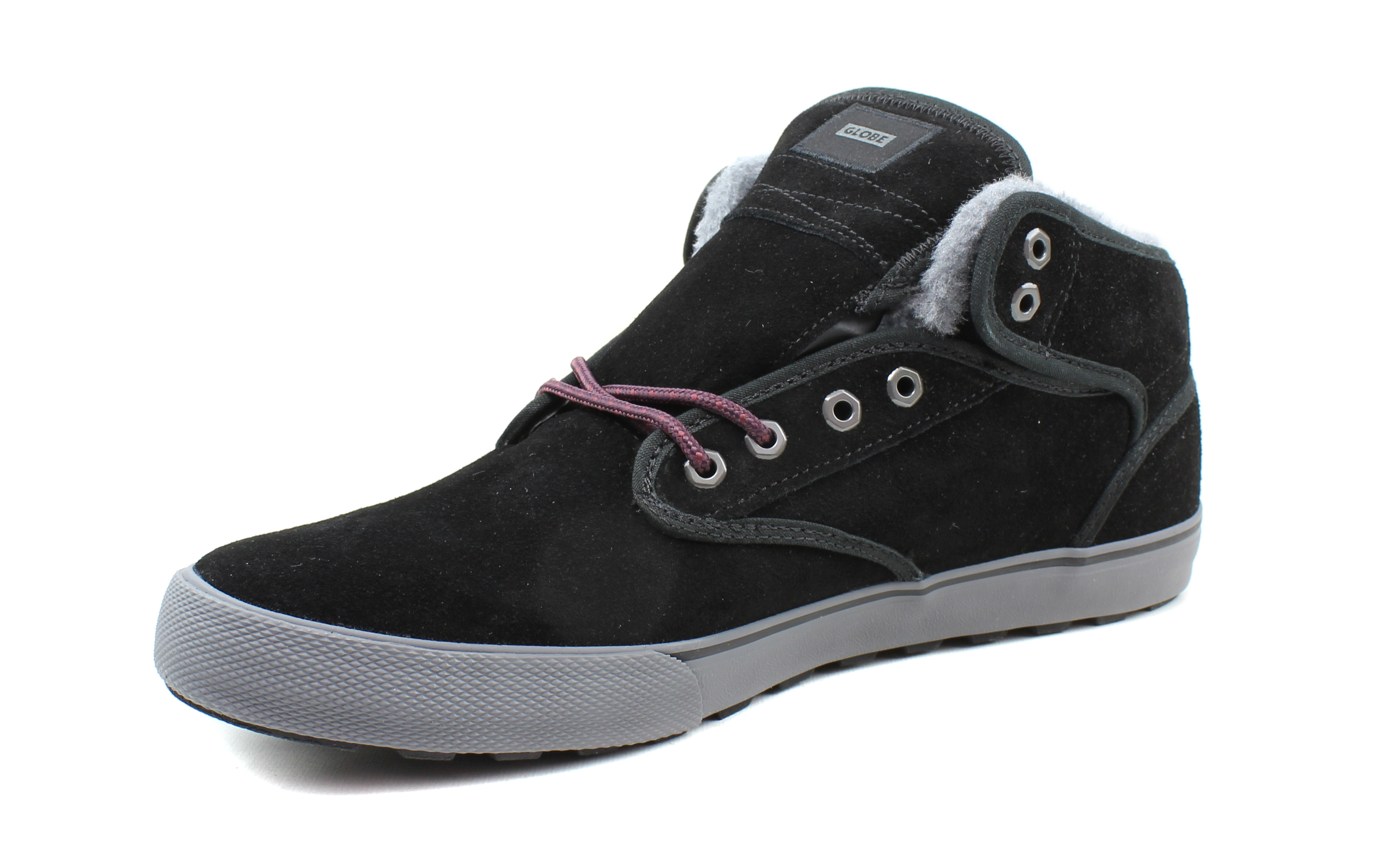 insulated skate shoes