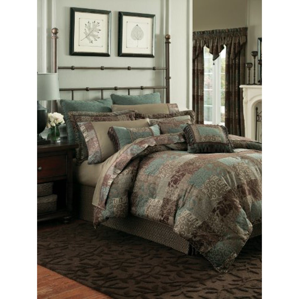 Croscill Galleria California King 4Piece Comforter Set