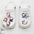 thumbnail image 4 of Zapatos de Hello Kitty con hebilla de flor, zapatos con agujero para gato KT, accesorios para zapatos, zapatos de jardín de pvc desmontables con cruz de gran sentido, 4 of 5
