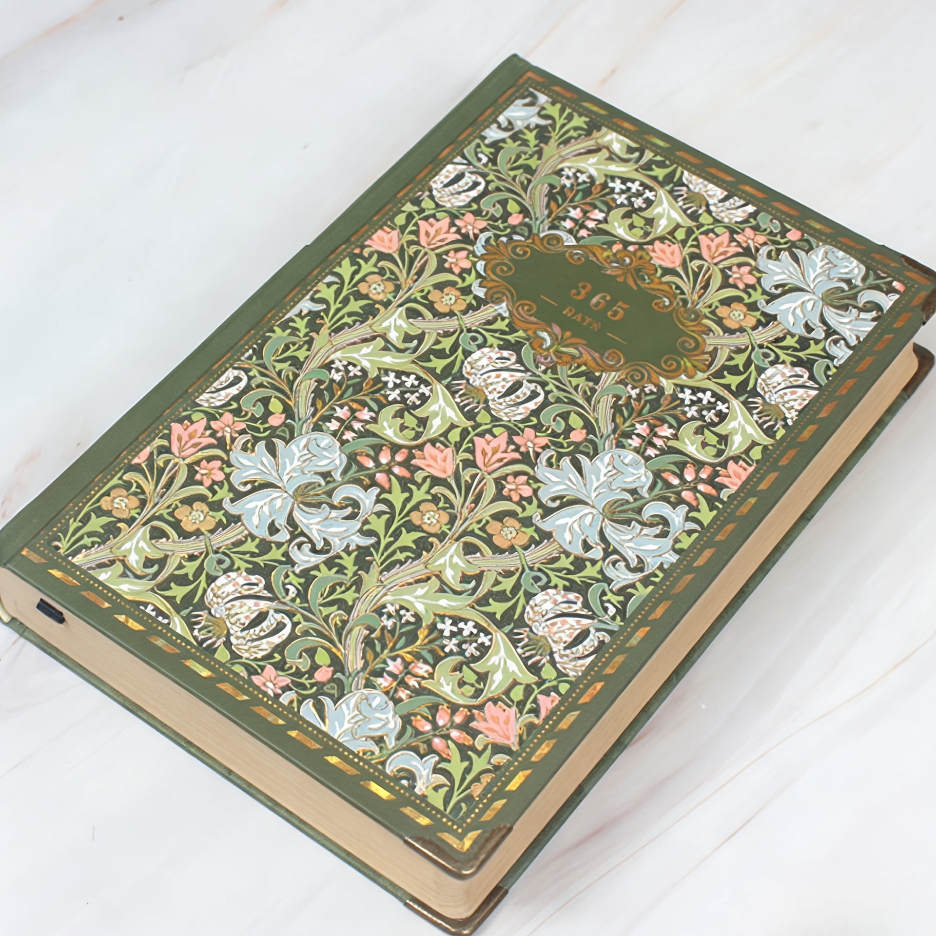Fanruina vintage hardcover notebook for women with 388 pages, A5 size and thick blank kraft paper