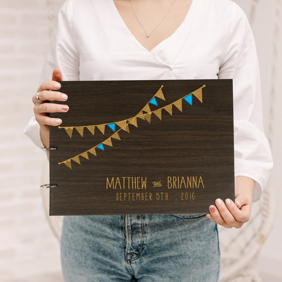 Darling Souvenir Personalized Engraved Laser Cut Wedding Guest Book Wooden Cover Sign-in Book Registry Guestbook Scrapbook-YZ