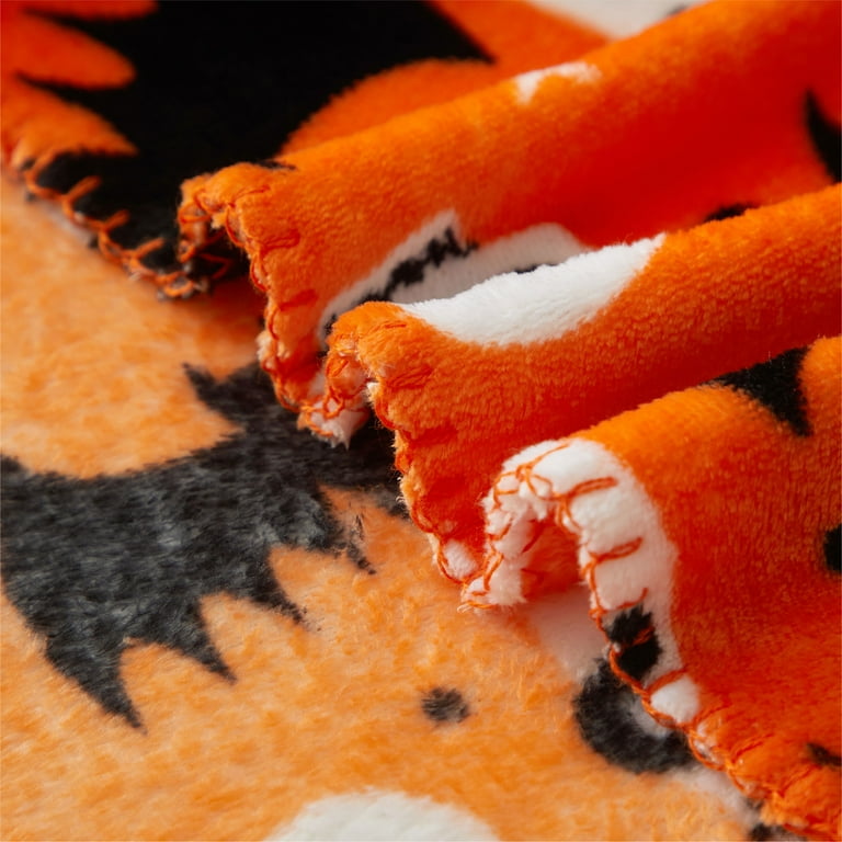 Walmart halloween throw blanket new arrivals