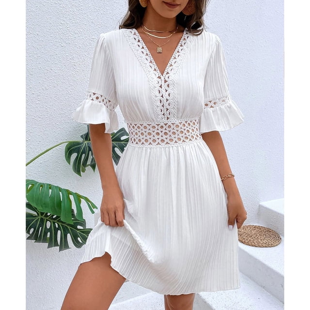 Mefallenssiah Nouvelle Robe d'Été en Dentelle Patchwork à la Mode Col en V Cintrée à la Taille Couleur Unie pour Femmes