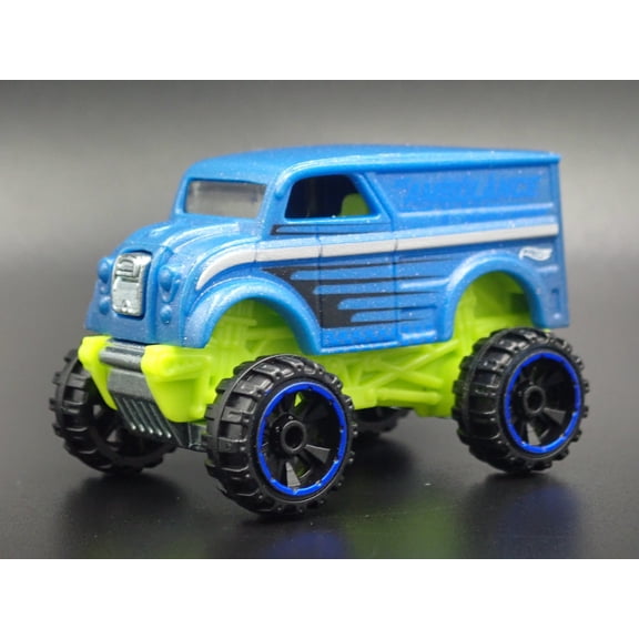 Open Box 1937 -1986 DIVCO DAIRY DELIVERY COLOR CHANGER TRUCK 1:64 SCALE DIECAST MODEL CAR