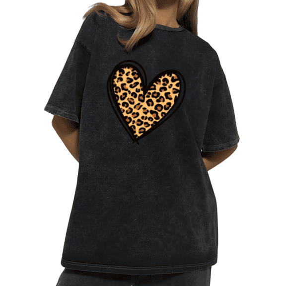 Cute Leopard Heart Graphic Tees Shirts Unisex Black Print T-shirt Daily Comfort Casual Tops