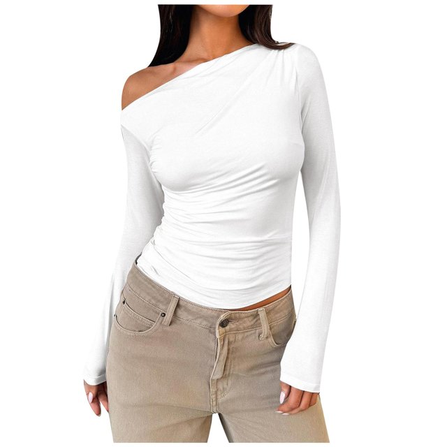 Camiseta de mujer con cuello inclinado, hombros descubiertos y manga larga de punto